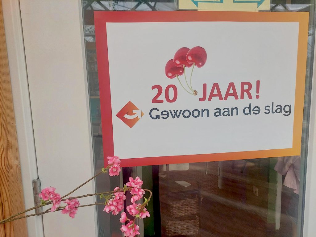 Gewoon_aan_de_slag_feest_poster